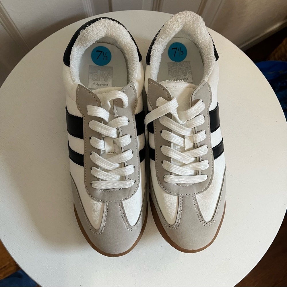 Dolce Vita, Women's Retro Sneaker